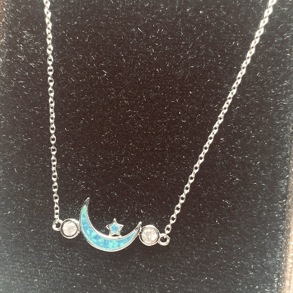 Pretty Moon and Star 925 Silver Necklace. N2